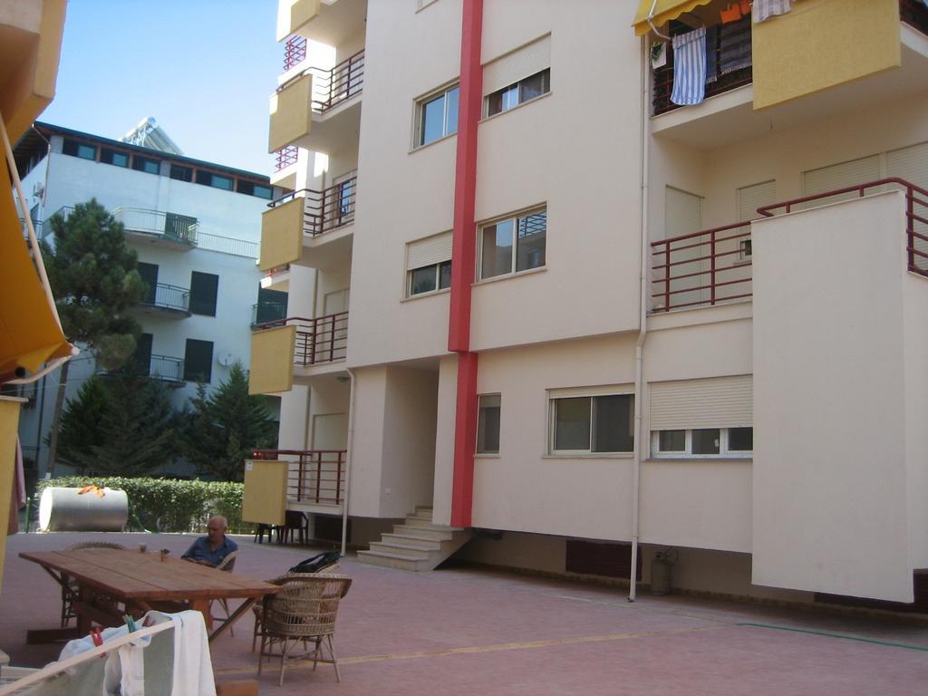 Aldom Apartments Durrës Eksteriør bilde